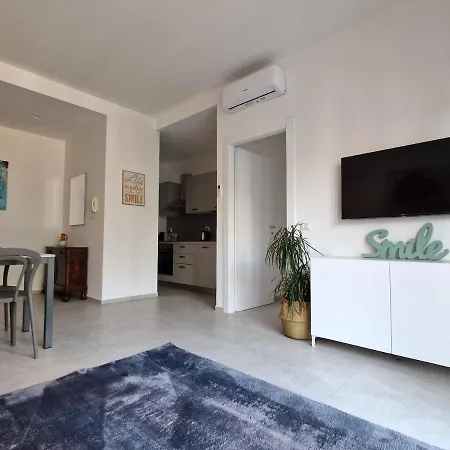 Quick Flat - * Milan