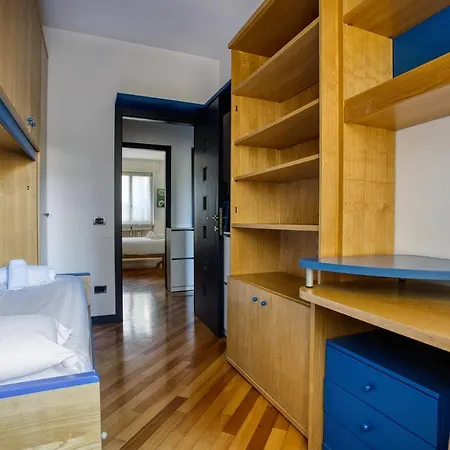 Joivy Attractive Flat Near Citylife Apartmán *