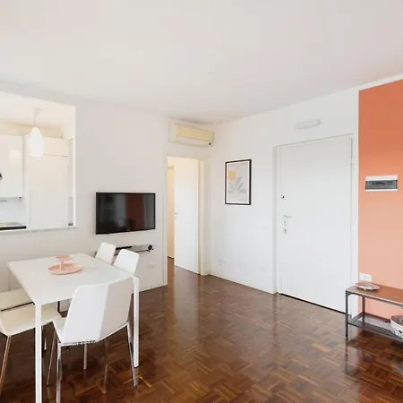 Easylife - Accogliente Dimora Con Balcone Apartment
