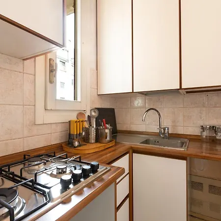Cozy With Balcony - Porta Romana District