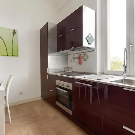 Apartment Milano- Darsena And Navigli Area! Cozy Apt!