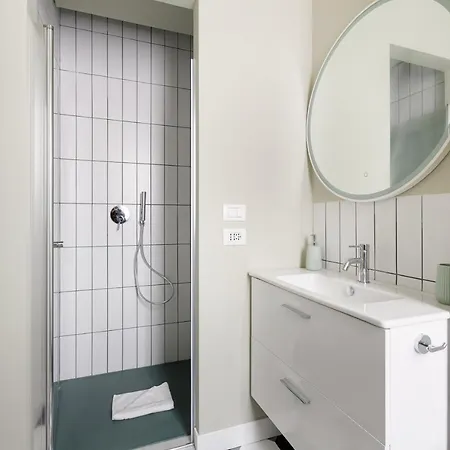 Comfy X2 - 1,1 Km Far From Iulm University! * ميلان