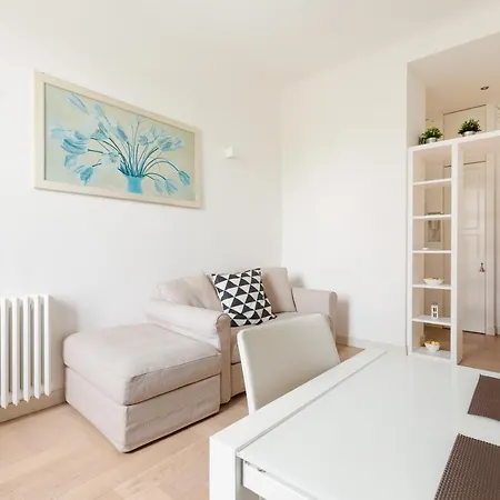Milano- Darsena And Navigli Area! Cozy Apt! Milan