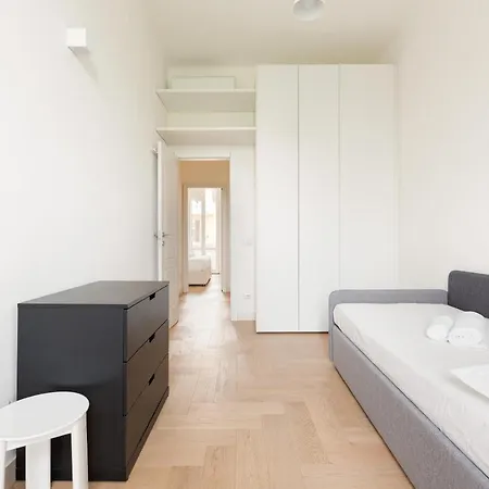Apartment Milano- Darsena And Navigli Area! Cozy Apt!