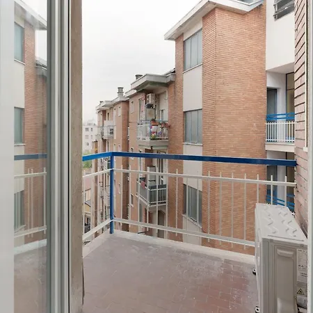 Comfy X2 - 1,1 Km Far From Iulm University!