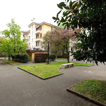 Milano- Darsena And Navigli Area! Cozy Apt!