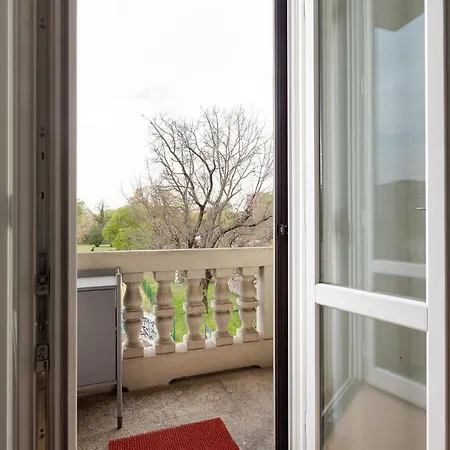 Apartment Milano- Darsena And Navigli Area! Cozy Apt!