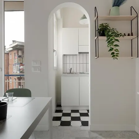 شقة Comfy X2 - 1,1 Km Far From Iulm University!