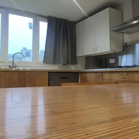 Bella Vista Apartment *