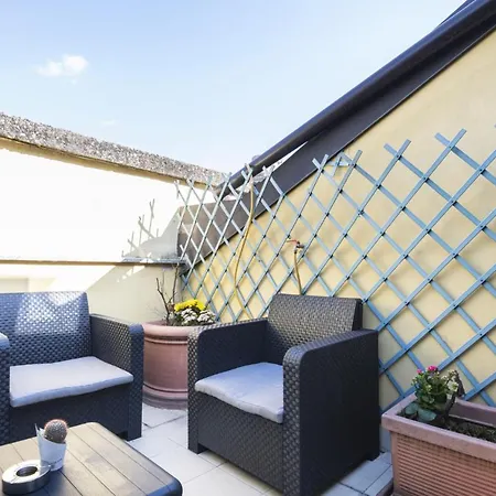 Easylife - Esclusivo Attico In S Babila Milan