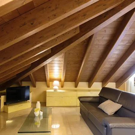 Easylife - Esclusivo Attico In S Babila Appartement