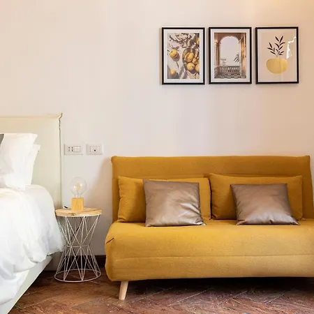 아파트 Cozy House In Naviglio Grande - Homy 밀라노