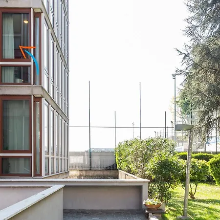 Twins - Tolstoj District Milan