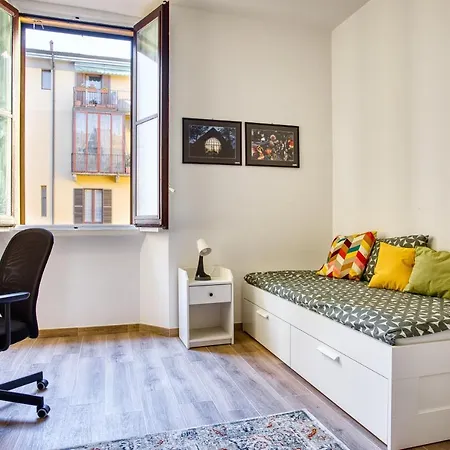 Joivy Bright Flat Near Sforzesco Castle 아파트 *