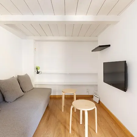 Budget Studio - 1,5 K Far From Citta Studi Apartment