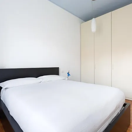 Cozy Apt With Balcony - Mm2 Sant'agostino Apartamento Milão