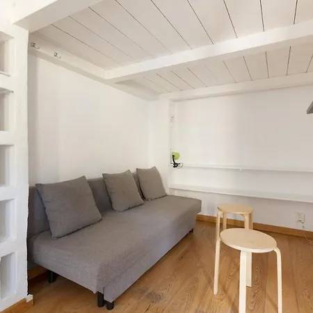 Budget Studio - 1,5 K Far From Citta Studi Apartment