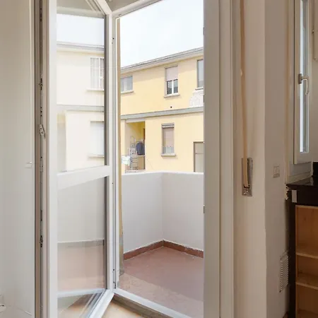 Apartment Budget Studio - 1,5 K Far From Citta Studi Milan