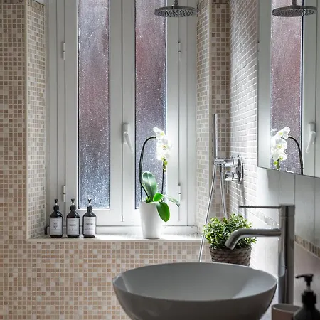 Apartment Stazione - Duomo - Comfort, Wifi E Netflix A