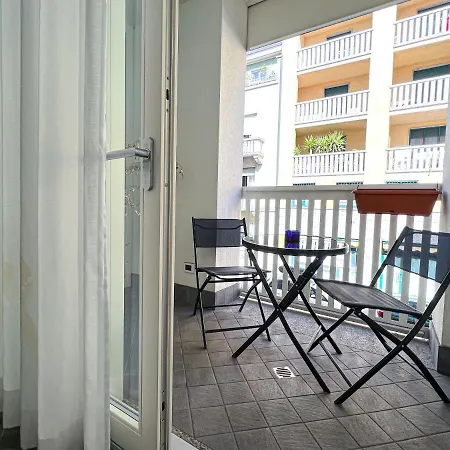 The Boutique Houses - Midtown Apartamento Milán
