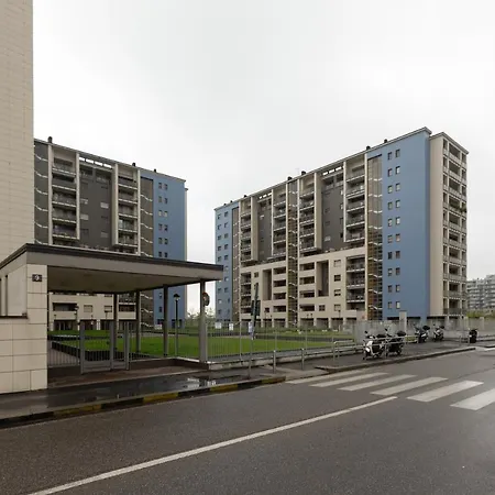 Comfy X3 - With Balcony *