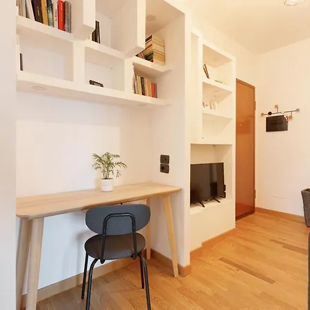 Comfy X3 - With Balcony *