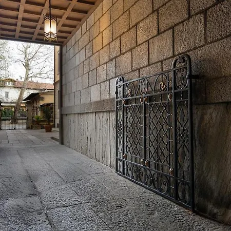 Interno In Un Castello Storico In Centro * 밀라노