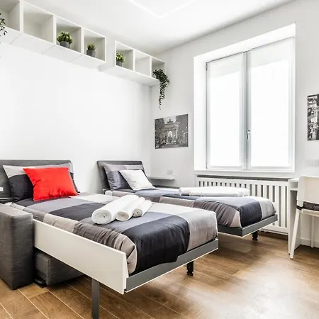 City Life House-red San Siro & Duomo * Milano