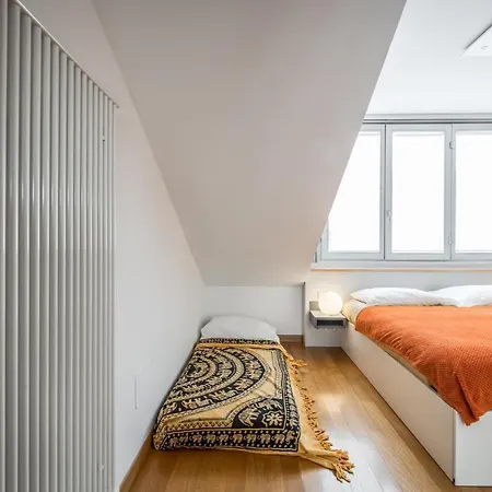 The Orange Attic - Navigli *