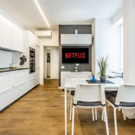 City Life House-blue San Siro & Duomo