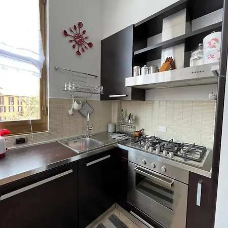 La Casa Di Sara - * Milan