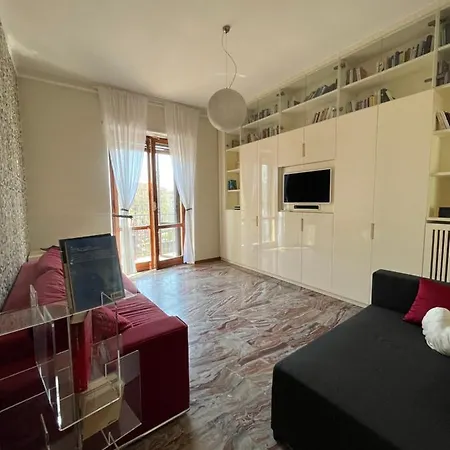 La Casa Di Sara - *