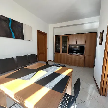 Domusmi Viale Monza 319 Lägenhet Milano
