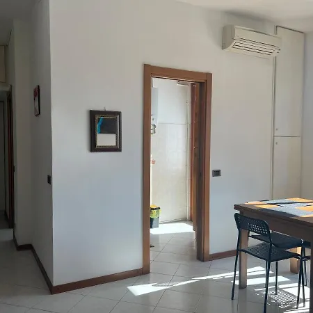 Domusmi Viale Monza 319 Lägenhet Milano