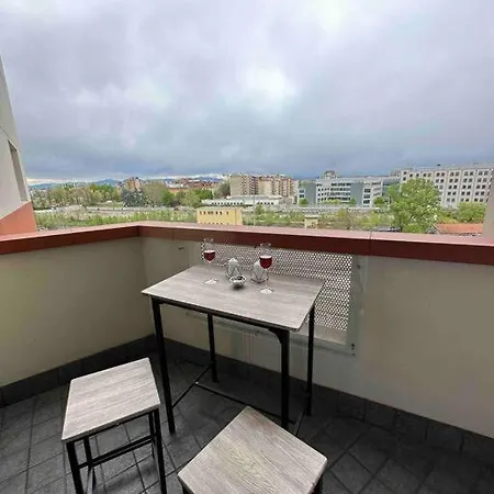 Privato Garibaldi Apartment