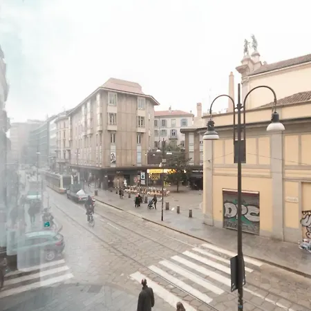 Santa Maria Valle 3 * Milánó