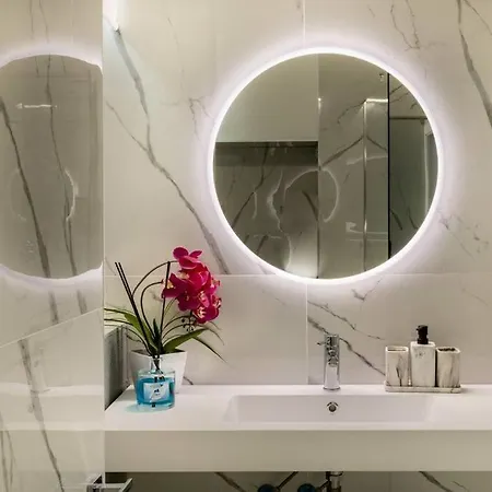San Babila - Luxury Milanese Apartment Milan