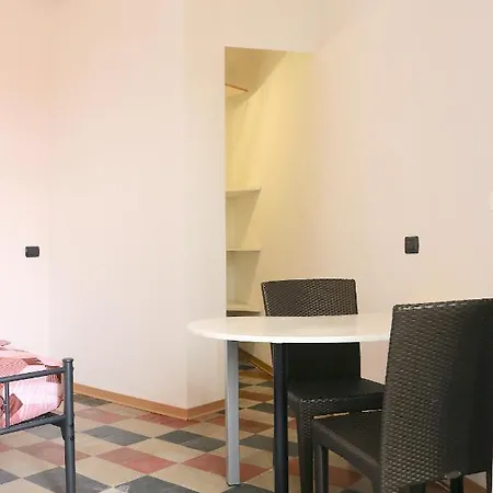 Darsena - Via Argelati *