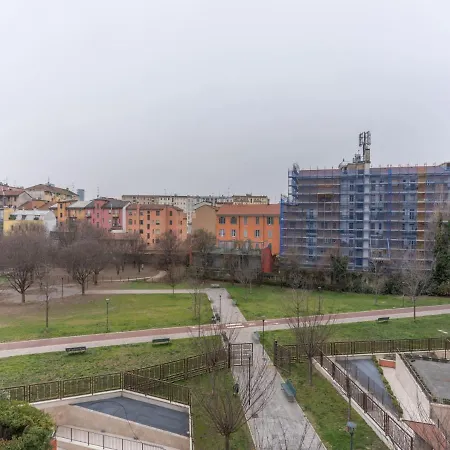 Appartement The Rent - Modern Three-bedroom With Terrace In Cenisio District