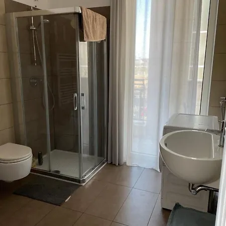 Confortevole Bilocale In Largo Marinai D'italia