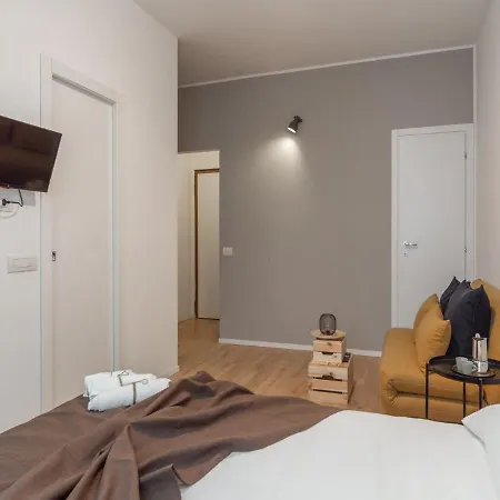 The Rent - Cozy Studio In Caiazzo Apartment