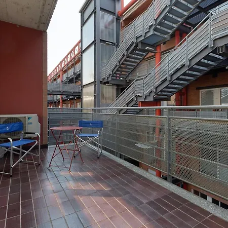 Guesthost - Industrial Design Near M4 Tolstoj *