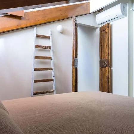 Chic Nest In Sarpi Sempione District דירה *