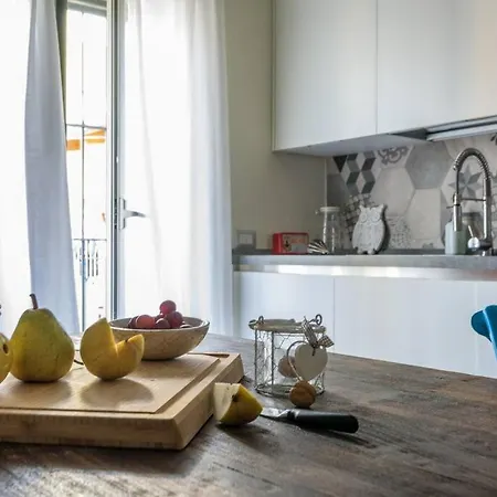 Chic Nest In Sarpi Sempione District * Μιλάνο