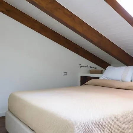 Chic Nest In Sarpi Sempione District דירה