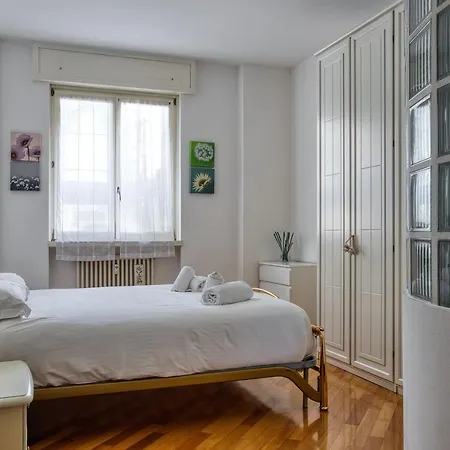 Joivy Attractive Flat Near Citylife Apartment