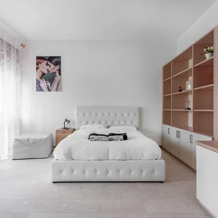 Incantevole In Zona Navigli Milano