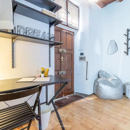 Apartment Ascanio Apartment, In The Heart Of Nightlife