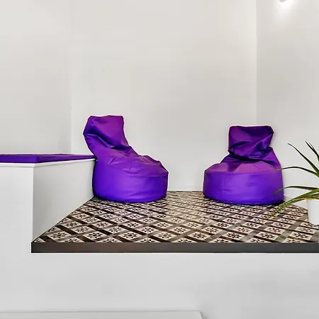 Cosmopolitan Apartment *