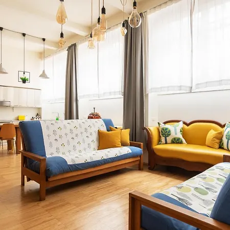La Casa Colorata - Flats In - Bocconi Апартаменты *